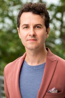 Vladimir Hamed-Troyansky headshot